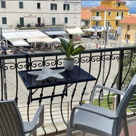 Nonna Ita Hotell Santa Teresa Gallura Exteriör bild