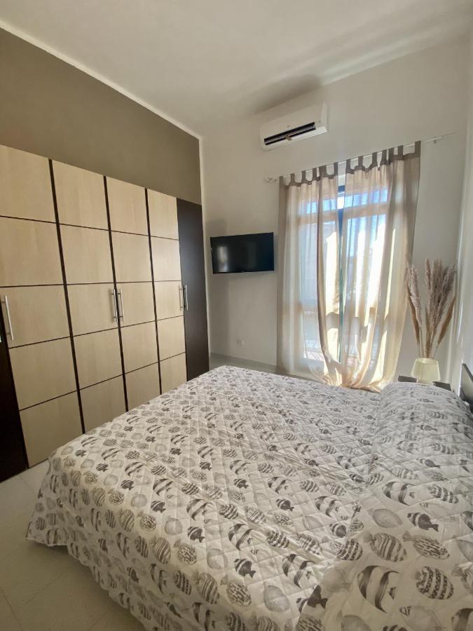 Nonna Ita Hotell Santa Teresa Gallura Exteriör bild