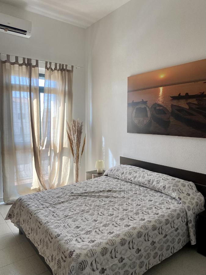 Nonna Ita Hotell Santa Teresa Gallura Exteriör bild