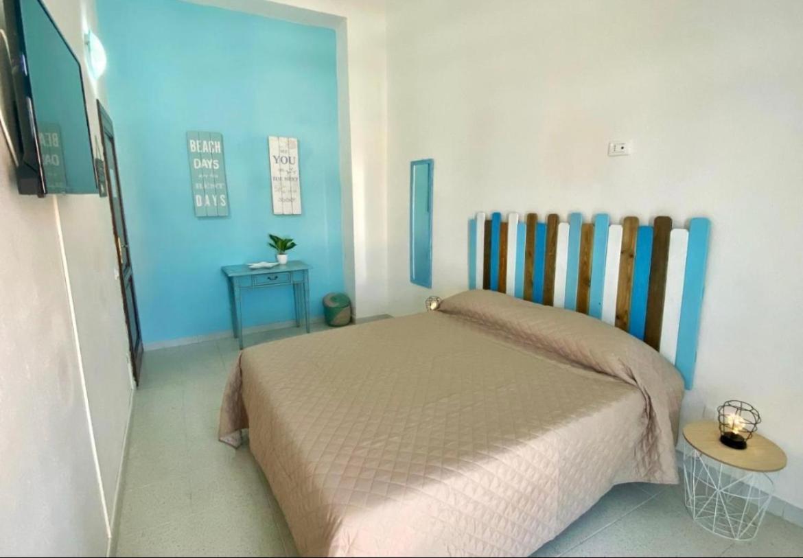 Nonna Ita Hotell Santa Teresa Gallura Exteriör bild