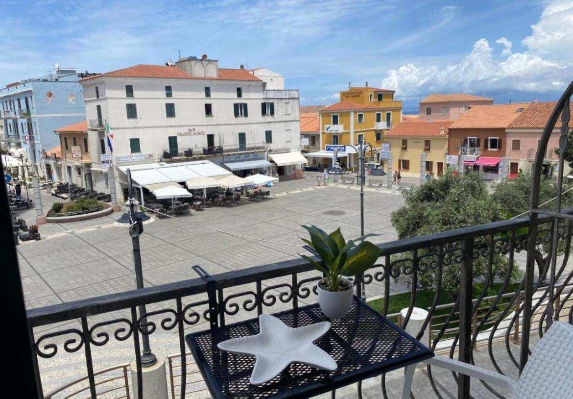 Nonna Ita Hotell Santa Teresa Gallura Exteriör bild