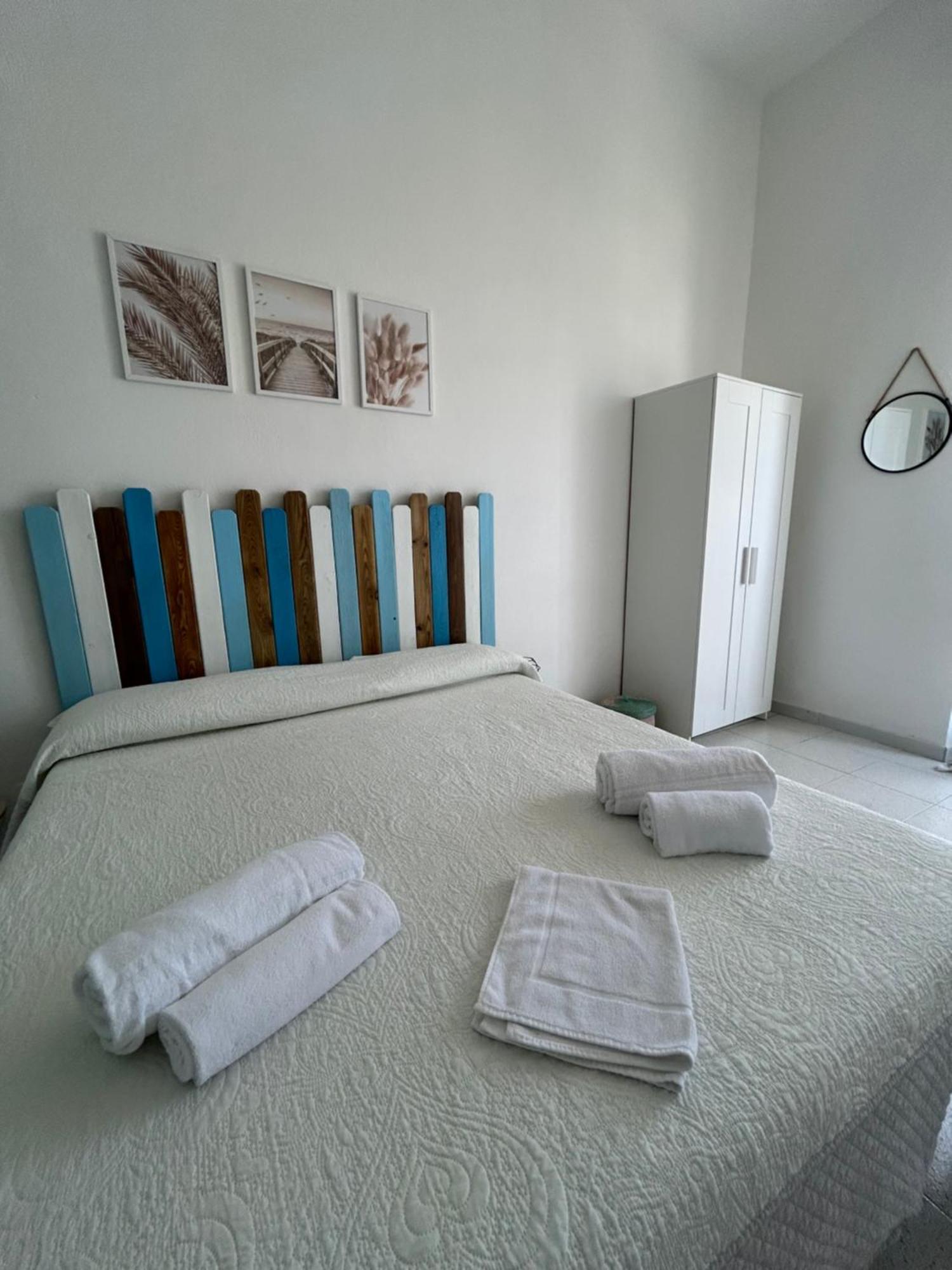 Nonna Ita Hotell Santa Teresa Gallura Exteriör bild